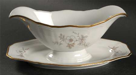 JOH31 Gravy Boat with Attached Underplate