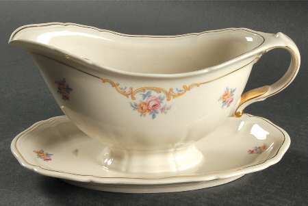 JOH37 Gravy Boat with Attached Underplate