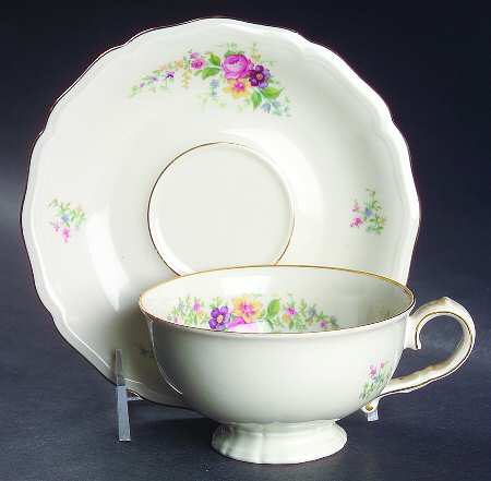 JOH4 Footed Cup & Saucer Set