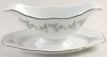 JOH41 Gravy Boat with Attached Underplate
