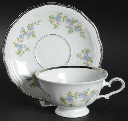 JOH41 Footed Cup & Saucer Set