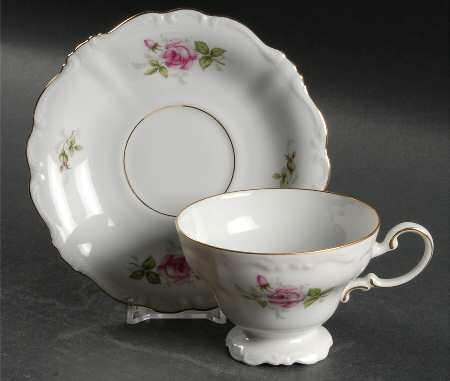 JOH85 Footed Cup & Saucer Set