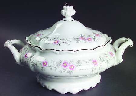 Louise Round Covered Vegetable