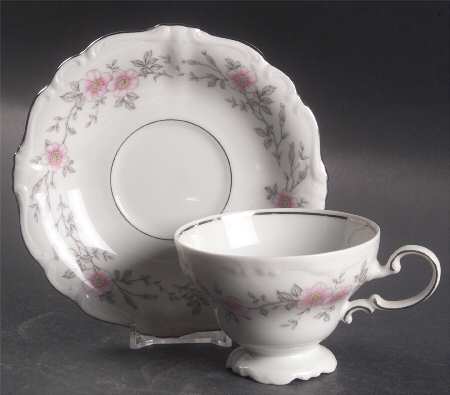 Louise Footed Cup & Saucer Set