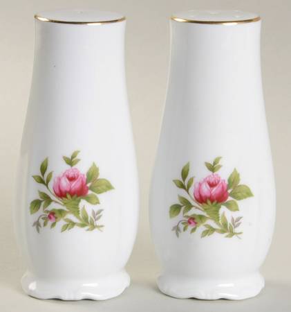 Moss Rose (Thailand Traditions) Salt & Pepper Set