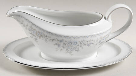Royal Lace Gravy Boat & Underplate