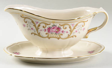 Romance Gravy Boat with Attached Underplate