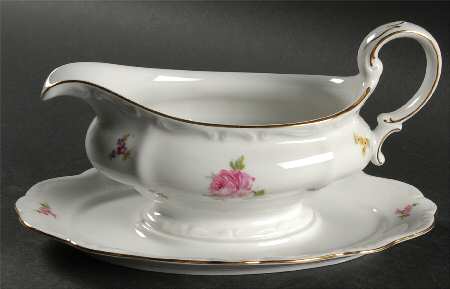 Rosebud Gravy Boat with Attached Underplate