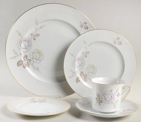 Sweetheart Rose 40 Piece Estate Set
