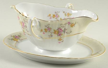 Thornrose Cream Gravy Boat with Attached Underplate