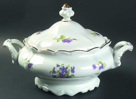 Violetta Round Covered Vegetable