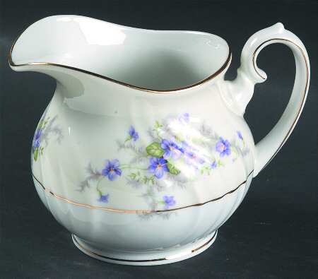 Violets(Newer, Gold Inner Ring, Cream Rim) Creamer