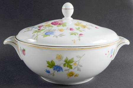 W772 Round Covered Vegetable