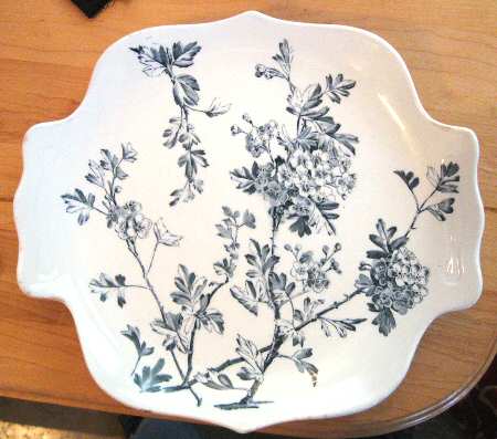 Charm Handled Cake Plate