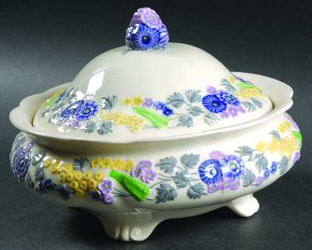 Devon Round Covered Vegetable