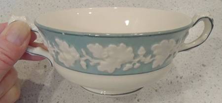 JON2 Footed Cream Soup Bowl