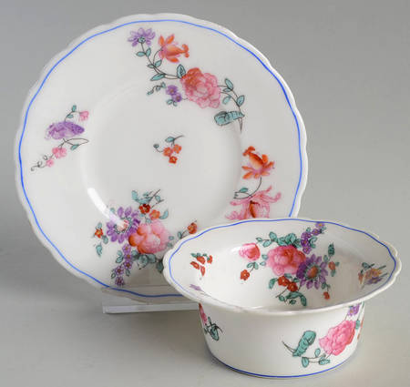 Olde English (Scalloped) Ramekin & Saucer Set