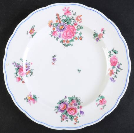 Olde English (Scalloped) Luncheon Plate