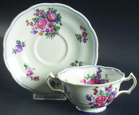 Olde English (Scalloped) Footed Bouillon Cup & Saucer