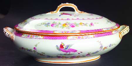 Paradise Pink Oval Covered Vegetable