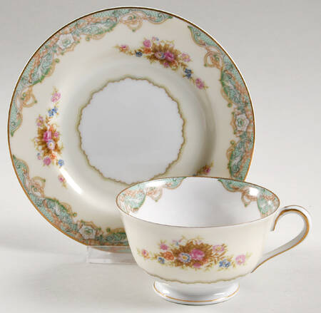 Fairmont Footed Cup & Saucer Set