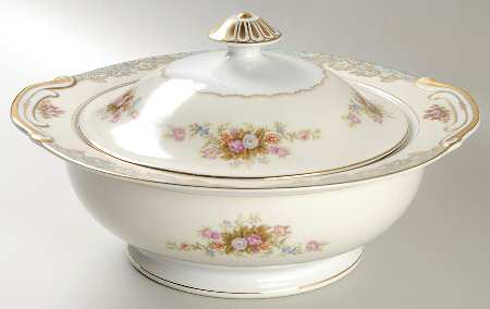 Fairmont Round Covered Vegetable