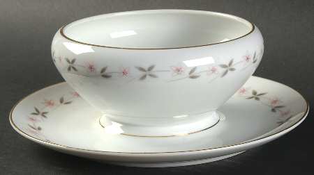 Juliet Gravy Boat with Attached Underplate