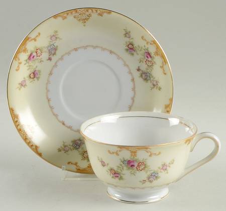 Footed Cup & Saucer Set