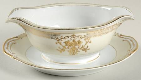 407 Gravy Boat with Attached Underplate