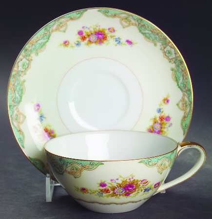 Flat Cup & Saucer Set