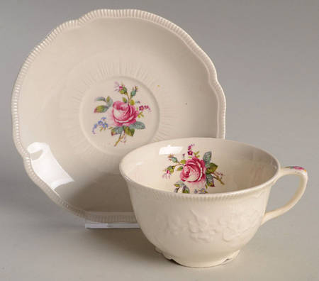 JB339 Flat Cup & Saucer Set