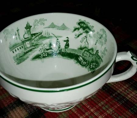 JON23 Footed Cup