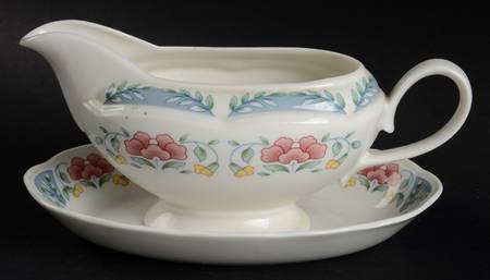 Mayfair Gravy Boat & Underplate/Relish