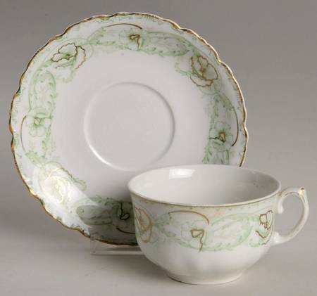 Beaufort Flat Cup & Saucer Set