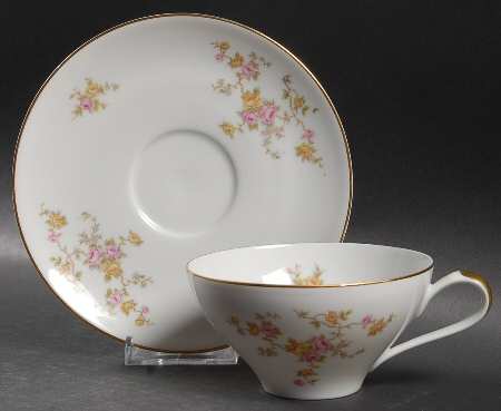 E628 Flat Cup & Saucer Set