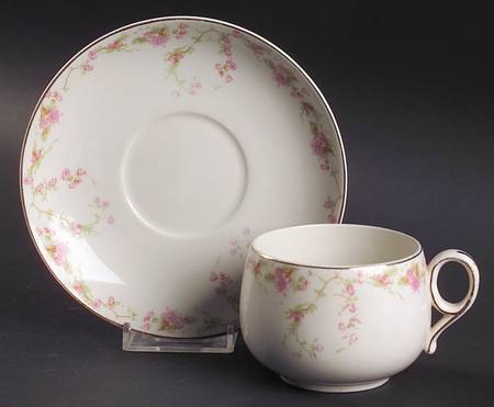 JB374 Flat Cup & Saucer Set