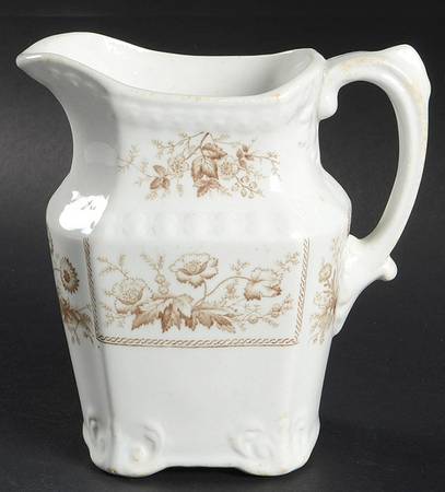 Sylvan Brown (Scalloped) Creamer