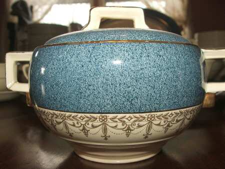 JB382 Sugar Bowl & Lid