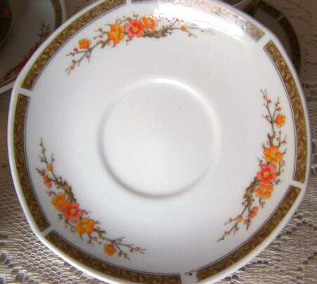 JAP116 Saucer