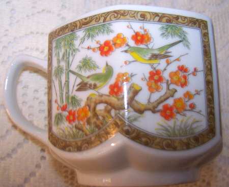 JAP116 Footed Cup