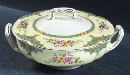 Belgravia Round Covered Vegetable