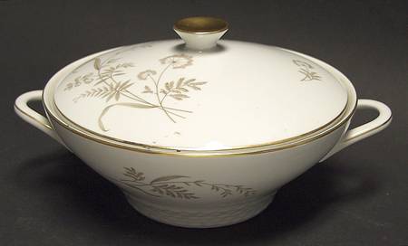Cornelia Round Covered Vegetable