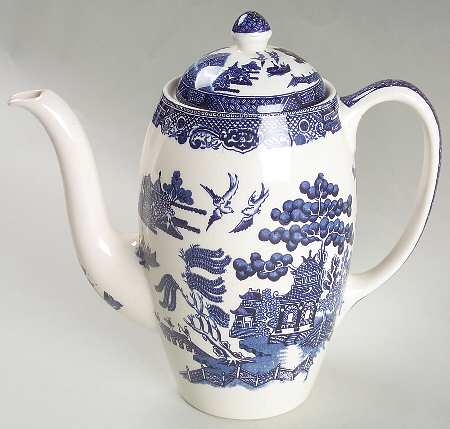 Willow Blue (Black & Blue Backstamps, Older) Small Coffee Pot & Lid