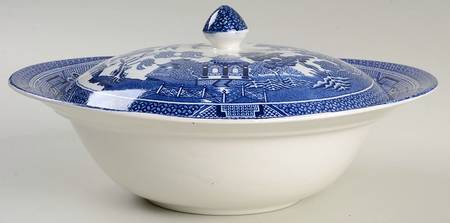 Willow Blue (Black & Blue Backstamps, Older) Round Covered Vegetable