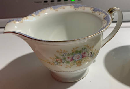 JAP133 Creamer