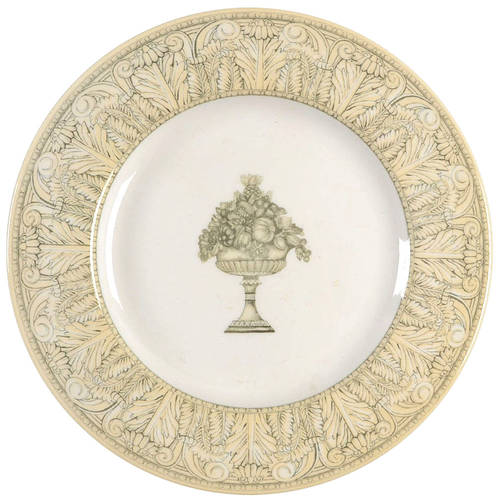 Acanthus Cream Accent Luncheon Plate