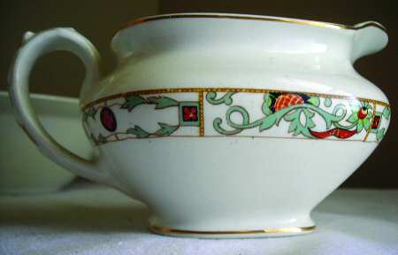 JB429 Creamer