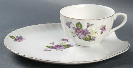 31-10D Snack Plate & Cup Set