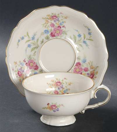 JOH247 Footed Cup & Saucer Set