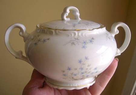 Michele Sugar Bowl & Lid